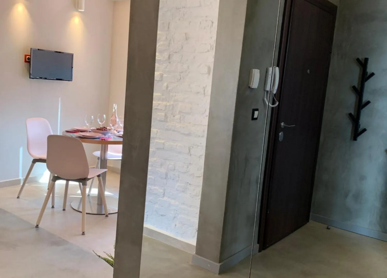 Il Teatro Flat # Top Center # Modern & Brand New صوفيا شقة